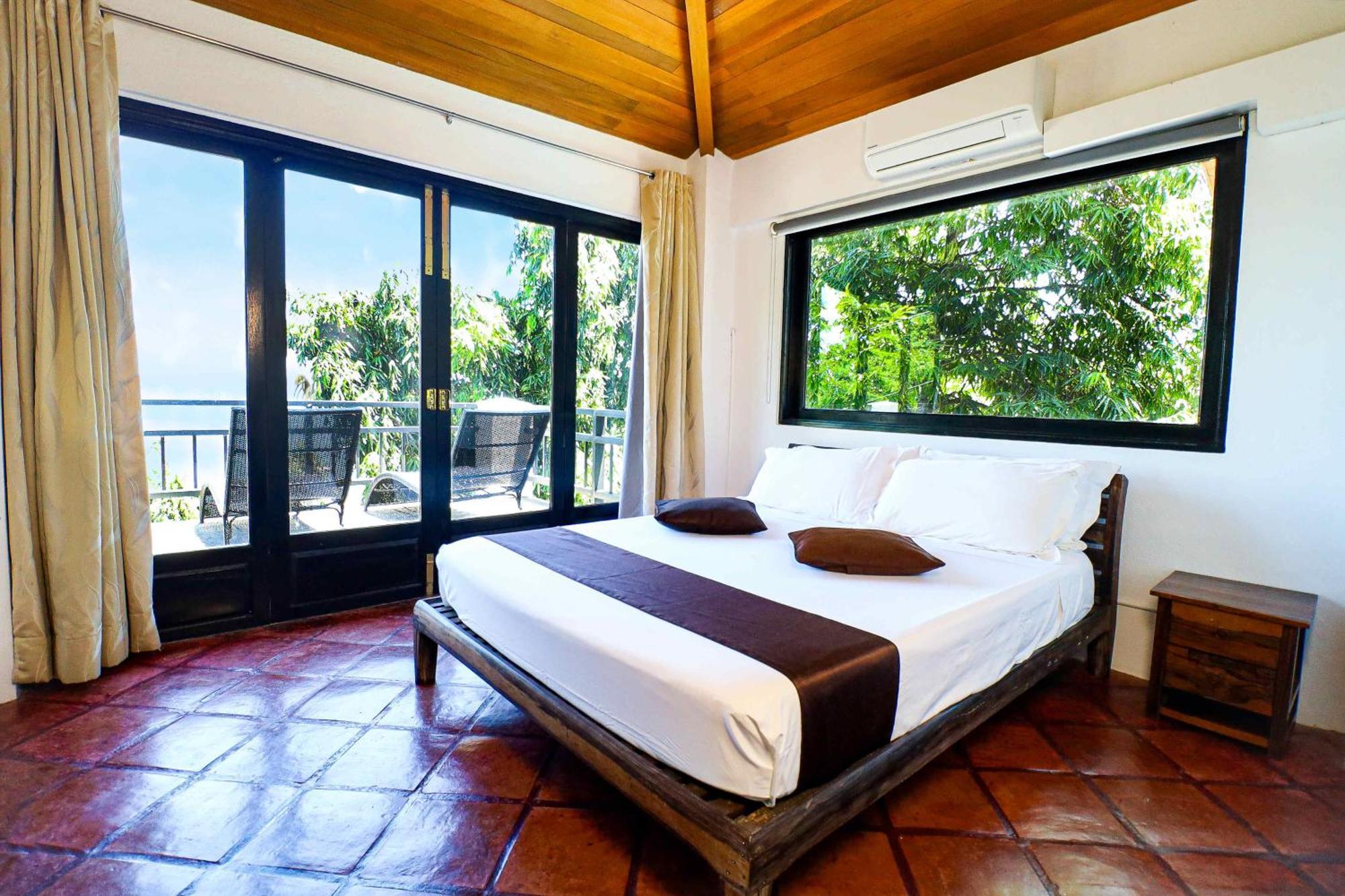 Out Of The Blue Resort Puerto Galera Pokoj fotografie