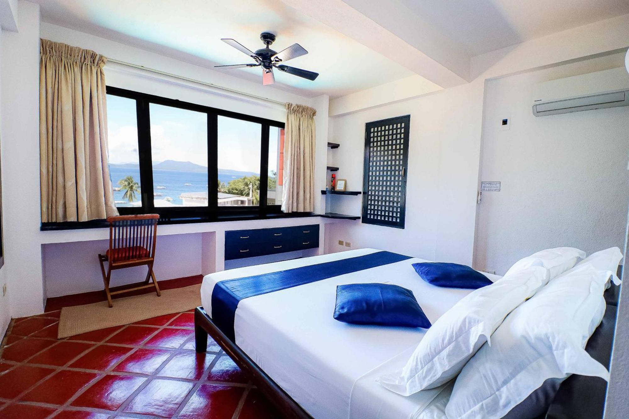 Out Of The Blue Resort Puerto Galera Pokoj fotografie